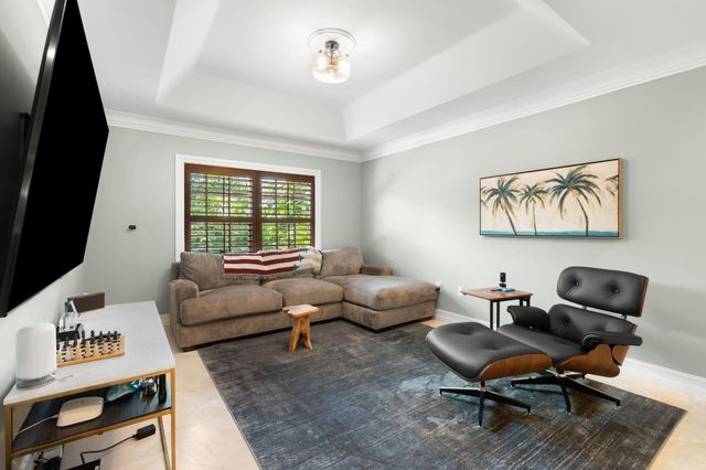 633 NE 20th Street, Wilton Manors, FL 33305