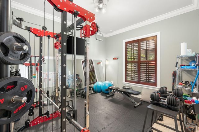 633 NE 20th Street, Wilton Manors, FL 33305
