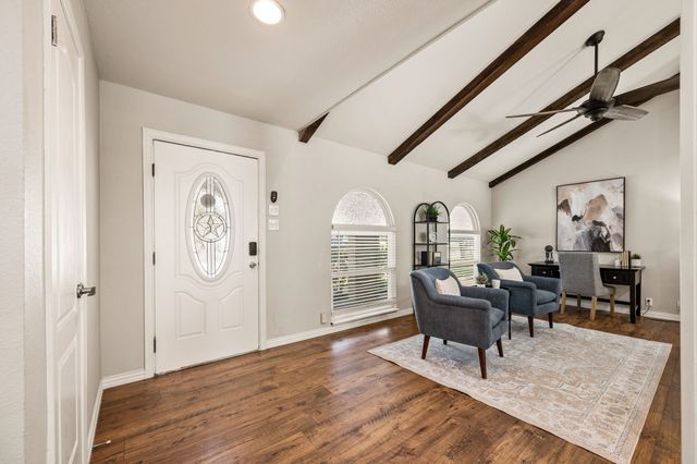 633 Lewis Drive, Hurst, TX 76054