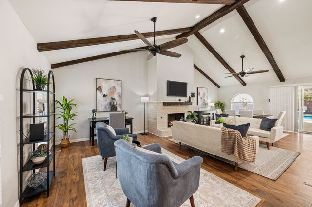 633 Lewis Drive, Hurst, TX 76054