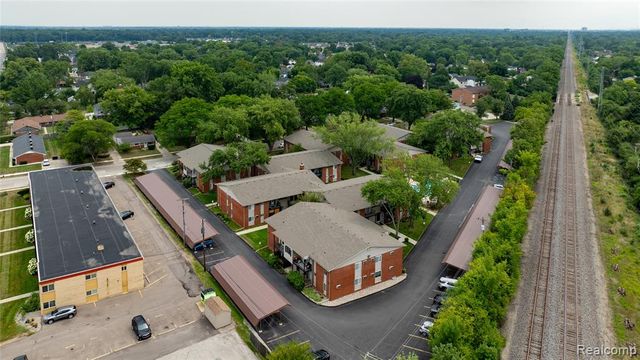 4009 Benjamin Avenue, Royal Oak, MI 48073