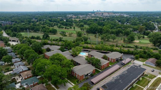 4009 Benjamin Avenue, Royal Oak, MI 48073
