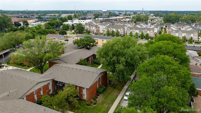 4009 Benjamin Avenue, Royal Oak, MI 48073