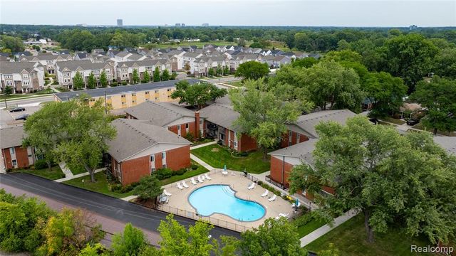 4009 Benjamin Avenue, Royal Oak, MI 48073