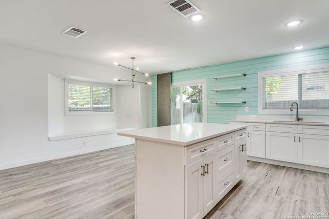 9311 Bendell, San Antonio, TX 78250