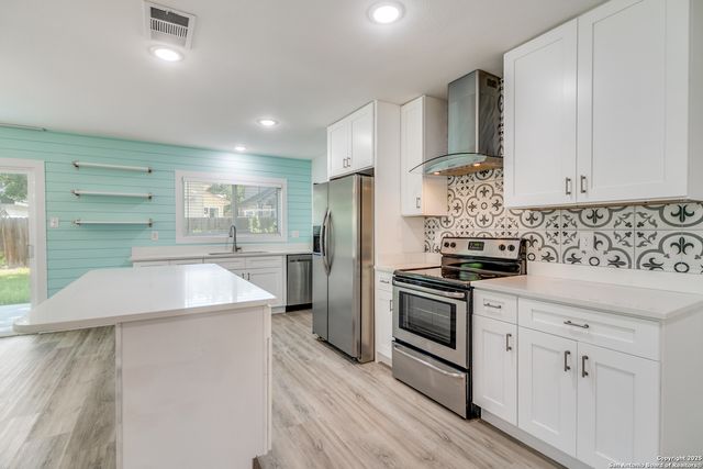 9311 Bendell, San Antonio, TX 78250