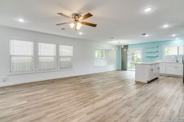 9311 Bendell, San Antonio, TX 78250