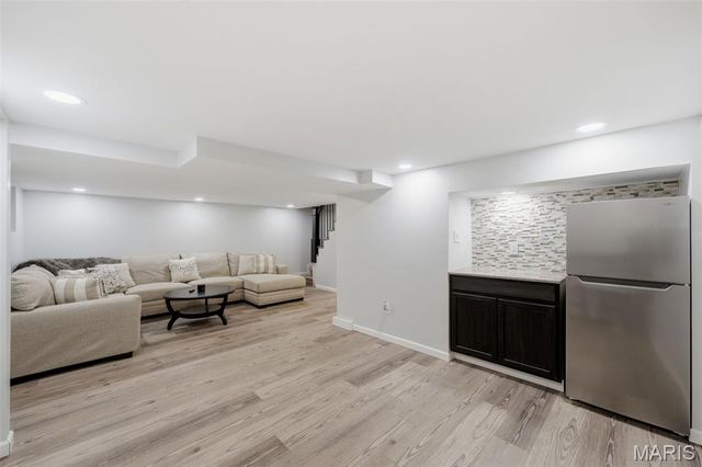 5312 Nagel Avenue, St Louis, MO 63109