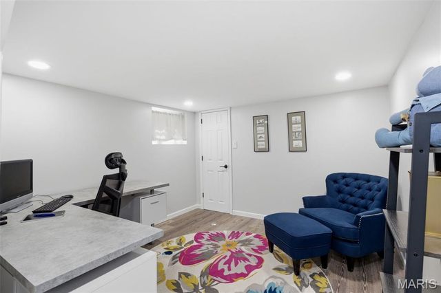5312 Nagel Avenue, St Louis, MO 63109