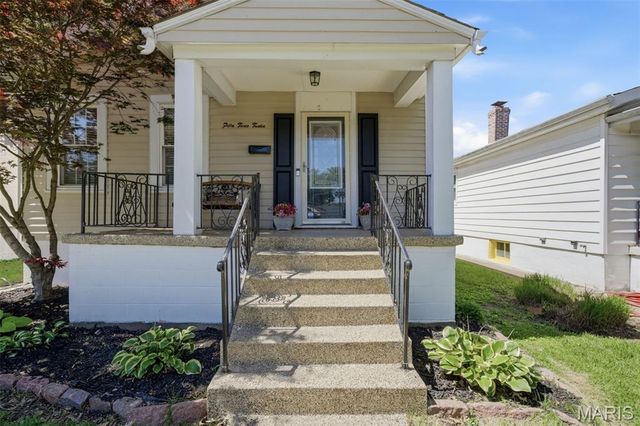 5312 Nagel Avenue, St Louis, MO 63109