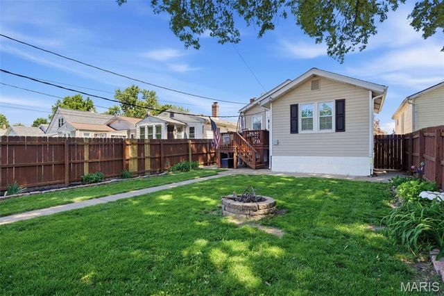 5312 Nagel Avenue, St Louis, MO 63109