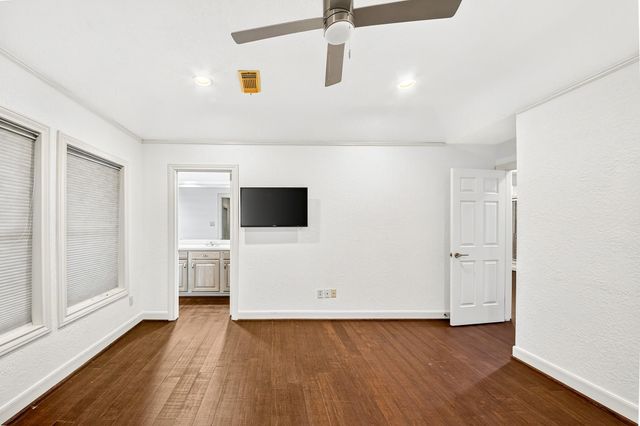 407 Lakeside Boulevard, Sugar Land, TX 77478