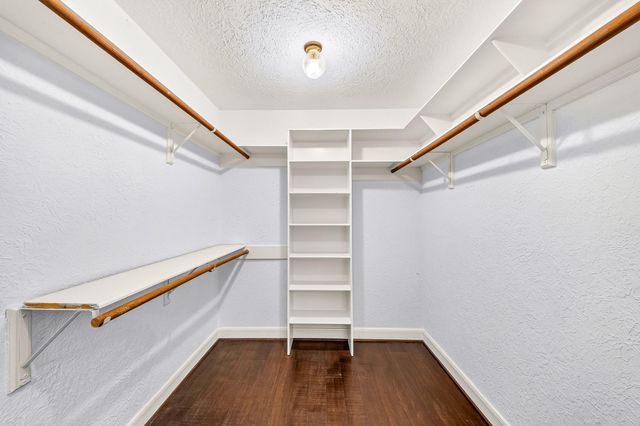 407 Lakeside Boulevard, Sugar Land, TX 77478