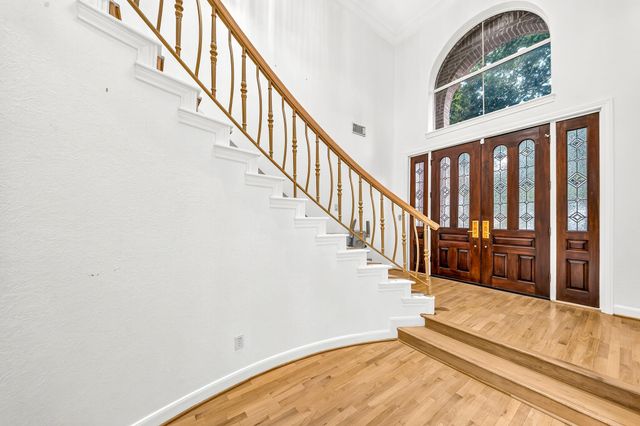 407 Lakeside Boulevard, Sugar Land, TX 77478