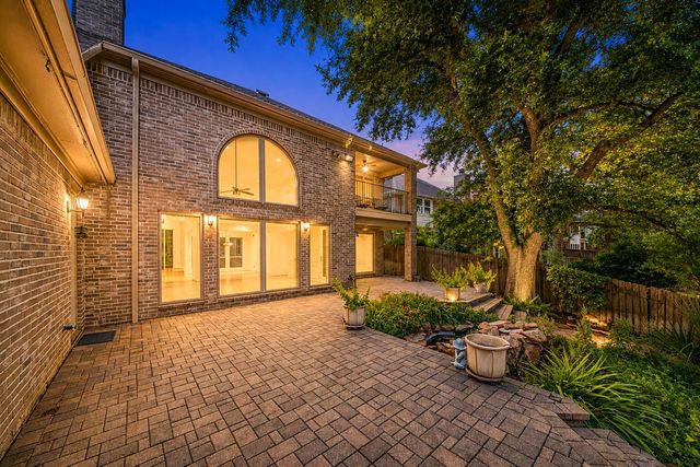 407 Lakeside Boulevard, Sugar Land, TX 77478