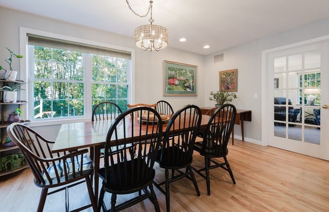 30 Arthur's Pl, Bridgewater, MA 02324