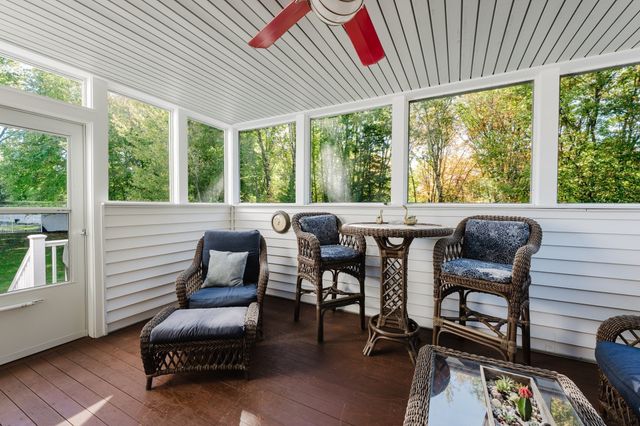 30 Arthur's Pl, Bridgewater, MA 02324