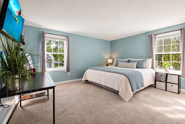 30 Arthur's Pl, Bridgewater, MA 02324