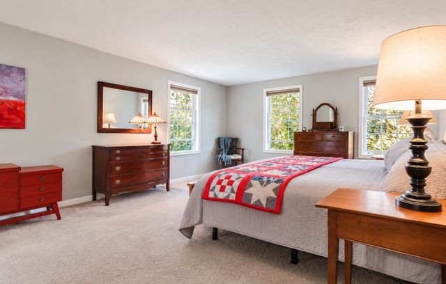 30 Arthur's Pl, Bridgewater, MA 02324