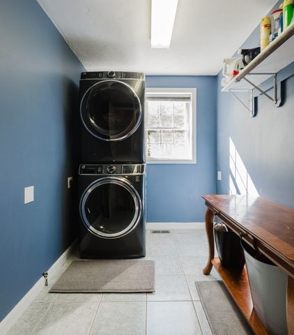 30 Arthur's Pl, Bridgewater, MA 02324