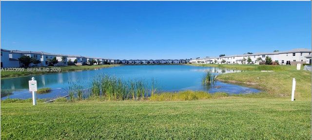 2683 SE 12th St, Homestead, FL 33035