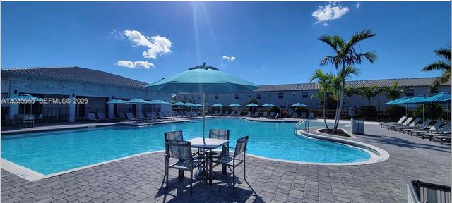 2683 SE 12th St, Homestead, FL 33035