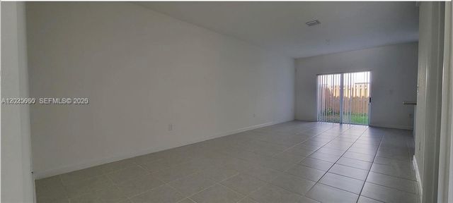 2683 SE 12th St, Homestead, FL 33035