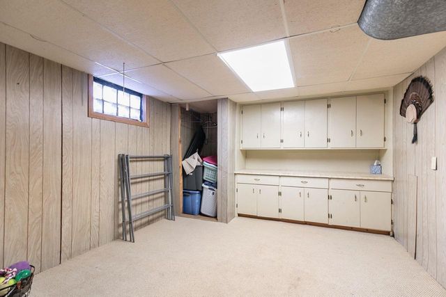 913 N HARRIMAN STREET, Appleton, WI 54911