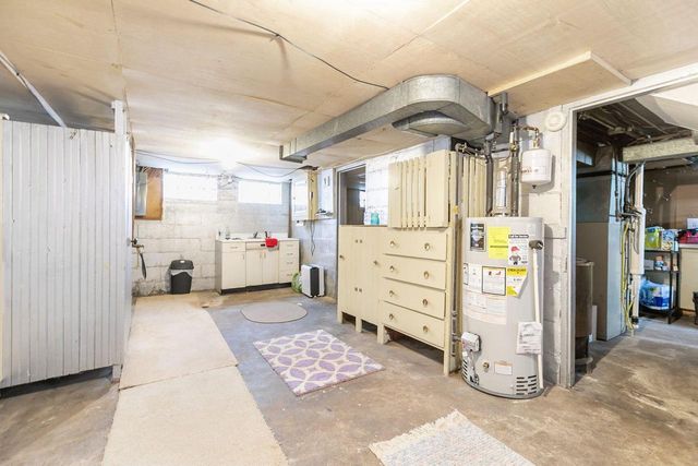 913 N HARRIMAN STREET, Appleton, WI 54911