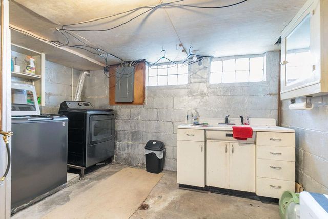 913 N HARRIMAN STREET, Appleton, WI 54911