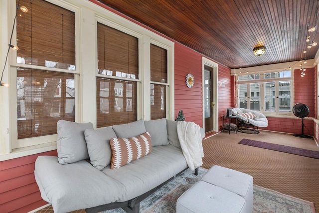 913 N HARRIMAN STREET, Appleton, WI 54911