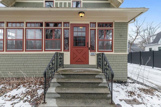 913 N HARRIMAN STREET, Appleton, WI 54911