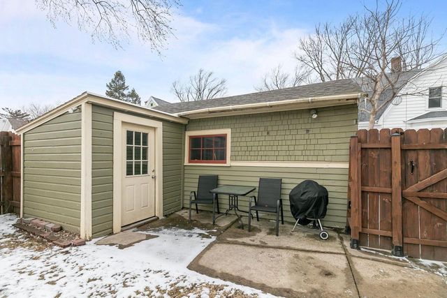 913 N HARRIMAN STREET, Appleton, WI 54911