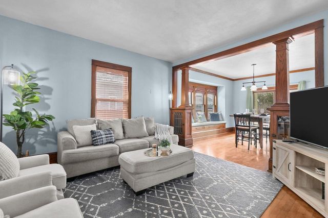 913 N HARRIMAN STREET, Appleton, WI 54911