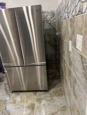 17333 Fenelon Street, Detroit, MI 48212