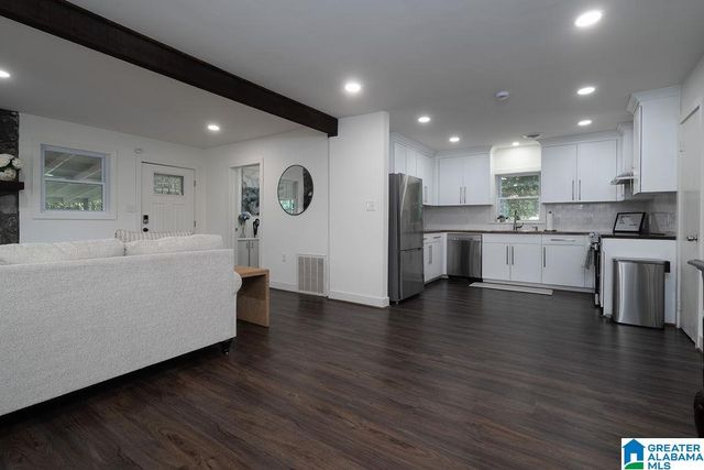 3200 CHAPEL HILL COURT, Hoover, AL 35216