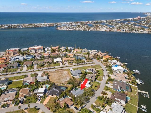 308 6TH AVENUE N, Tierra Verde, FL 33715