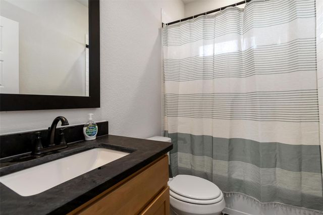 180 Barton Place Drive, Tarkington, TX 77327