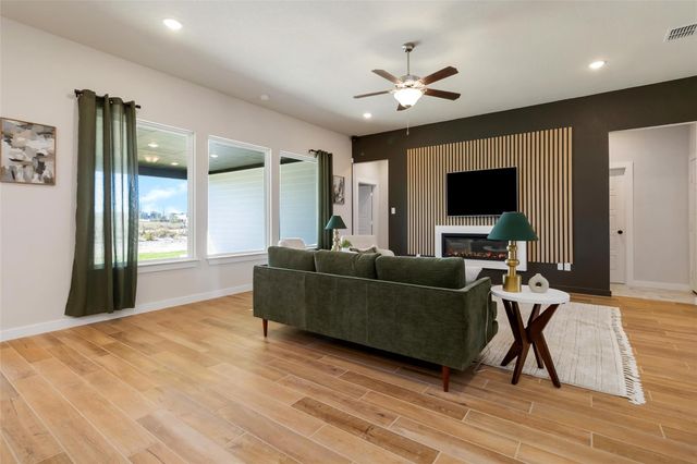 180 Barton Place Drive, Tarkington, TX 77327
