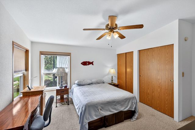 25722 N Chattaroy Cir, Chattaroy, WA 99003