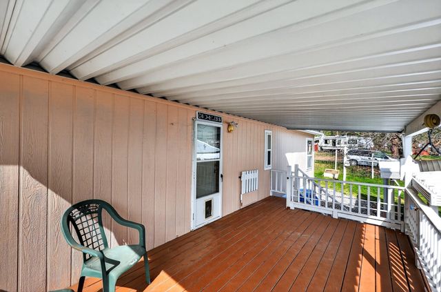 25722 N Chattaroy Cir, Chattaroy, WA 99003