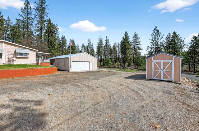 25722 N Chattaroy Cir, Chattaroy, WA 99003