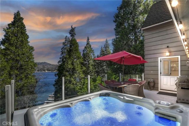 28898 Palisades, Lake Arrowhead, CA 92352