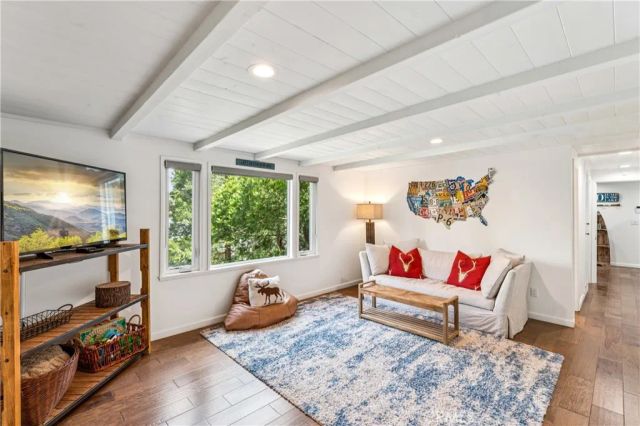 28898 Palisades, Lake Arrowhead, CA 92352