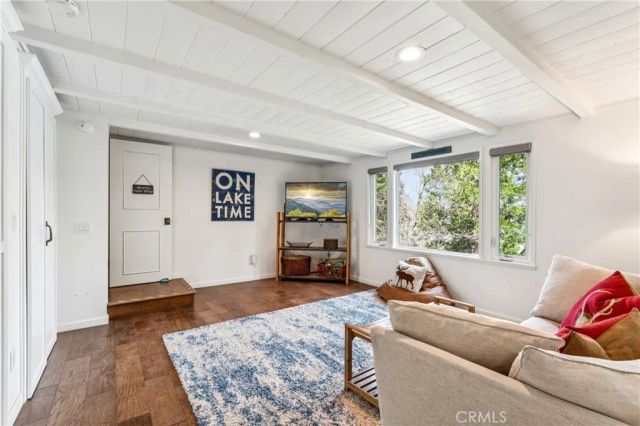 28898 Palisades, Lake Arrowhead, CA 92352