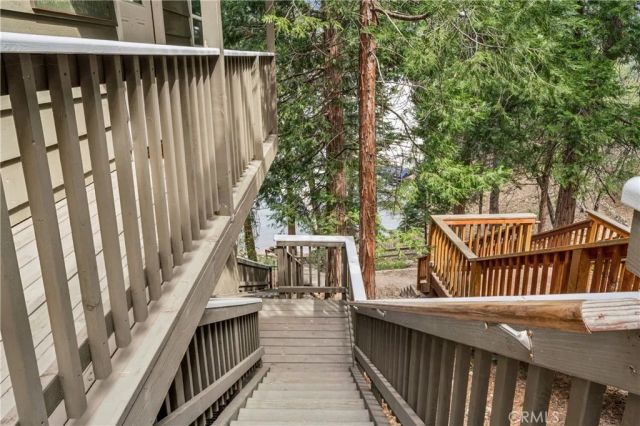 28898 Palisades, Lake Arrowhead, CA 92352