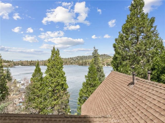 28898 Palisades, Lake Arrowhead, CA 92352