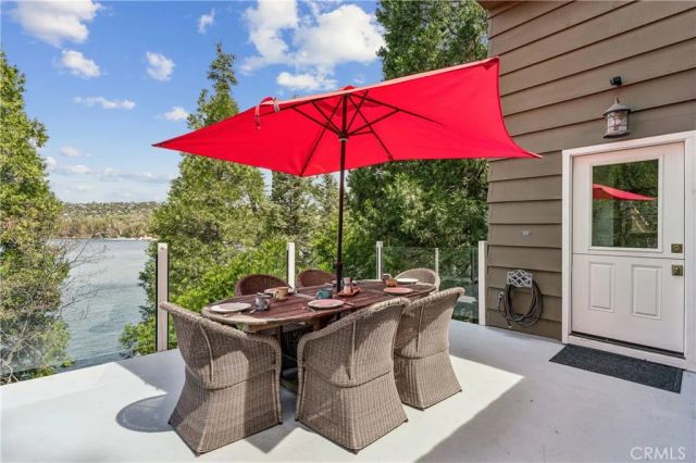 28898 Palisades, Lake Arrowhead, CA 92352