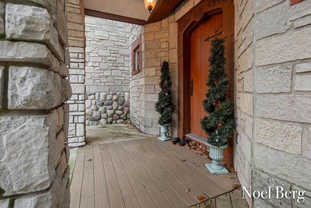 2303 38th Street, Allegan, MI 49010