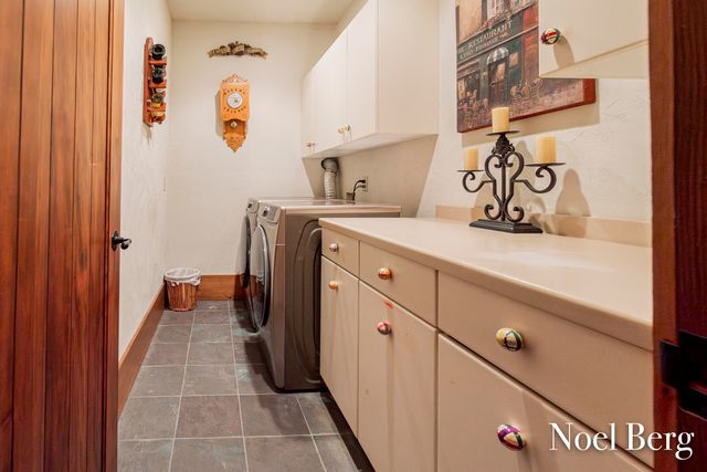 2303 38th Street, Allegan, MI 49010